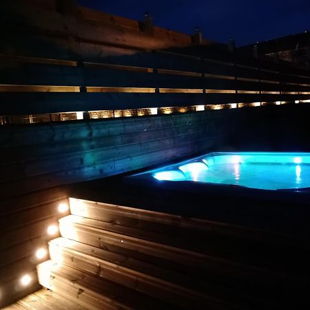 Bed & Breakfast Chateau Les Cedres Bretteville-l'Orgueilleuse Exteriör bild