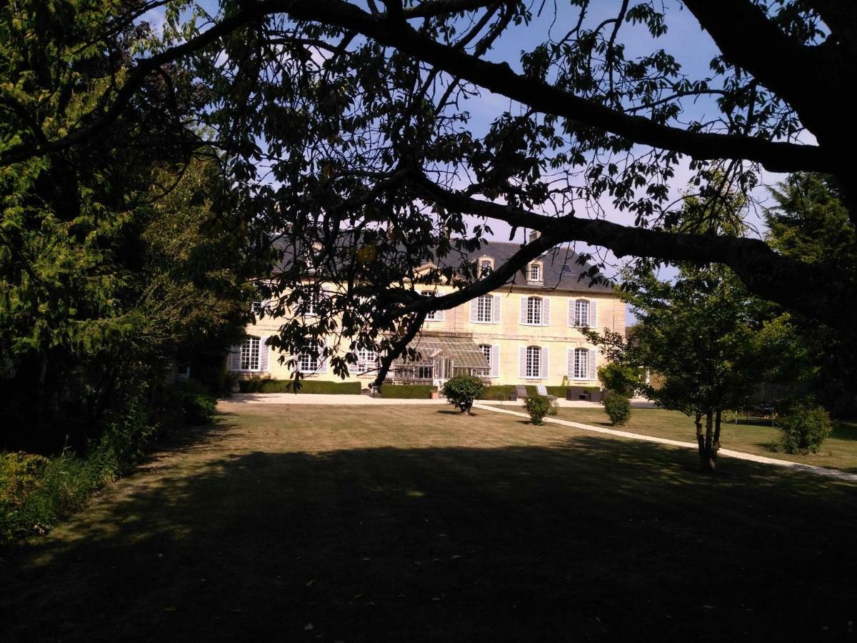 Bed & Breakfast Chateau Les Cedres Bretteville-l'Orgueilleuse Exteriör bild