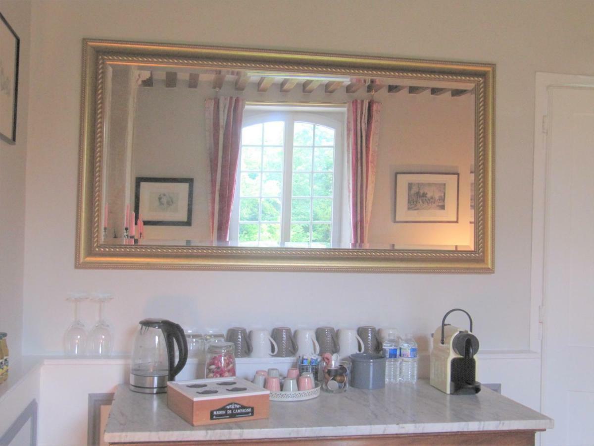 Bed & Breakfast Chateau Les Cedres Bretteville-l'Orgueilleuse Exteriör bild