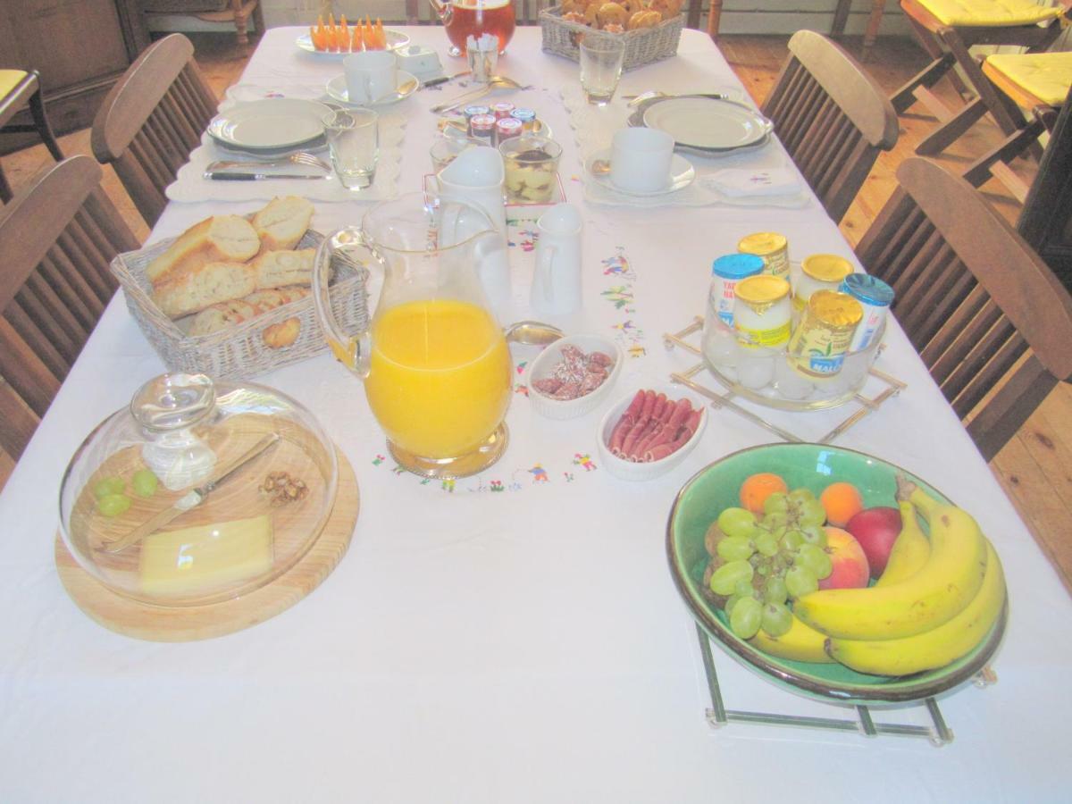 Bed & Breakfast Chateau Les Cedres Bretteville-l'Orgueilleuse Exteriör bild